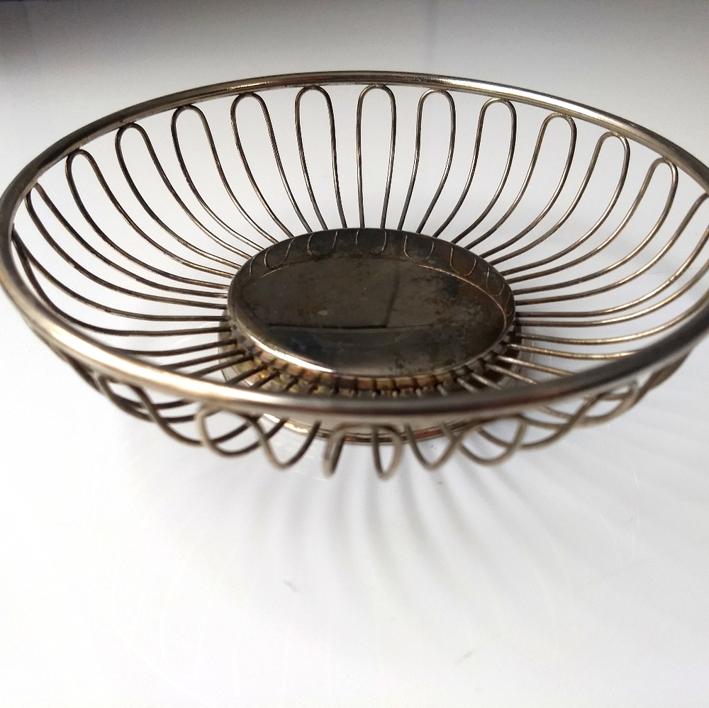 Gorgeous Silver Metal Wire Bowl